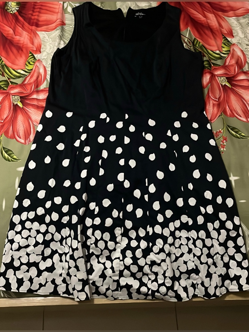 Ulla Popken Size 22 Black White Polka Dot Pleated Dress